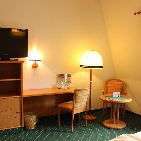 Hotel Lay-Haus Limabach - Oberfrohna Екстериор снимка